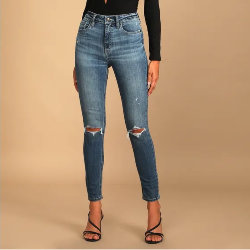 Lulu’s Eunina Bella Medium Wash Distressed Super High Rise Skinny Jeans